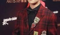 易烊千玺爆料问答视频,幕后故事与成长点滴
